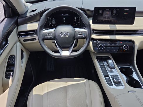 Used 2023 INFINITI QX60 Sensory w/ Vision Package AWD/4WD image 13