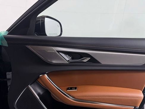 New 2024 Jaguar XF R-Dynamic SE AWD/4WD image 17