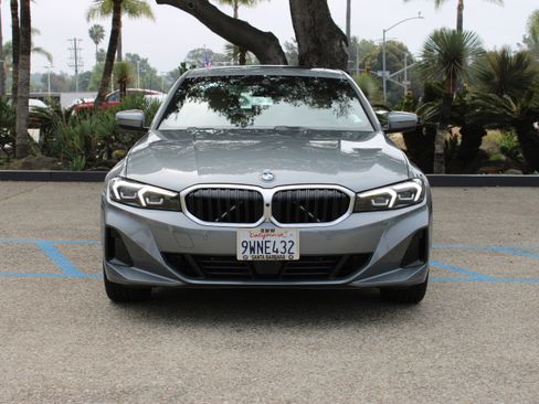 Used 2025 BMW 330i Sedan w/ Convenience Package image 9