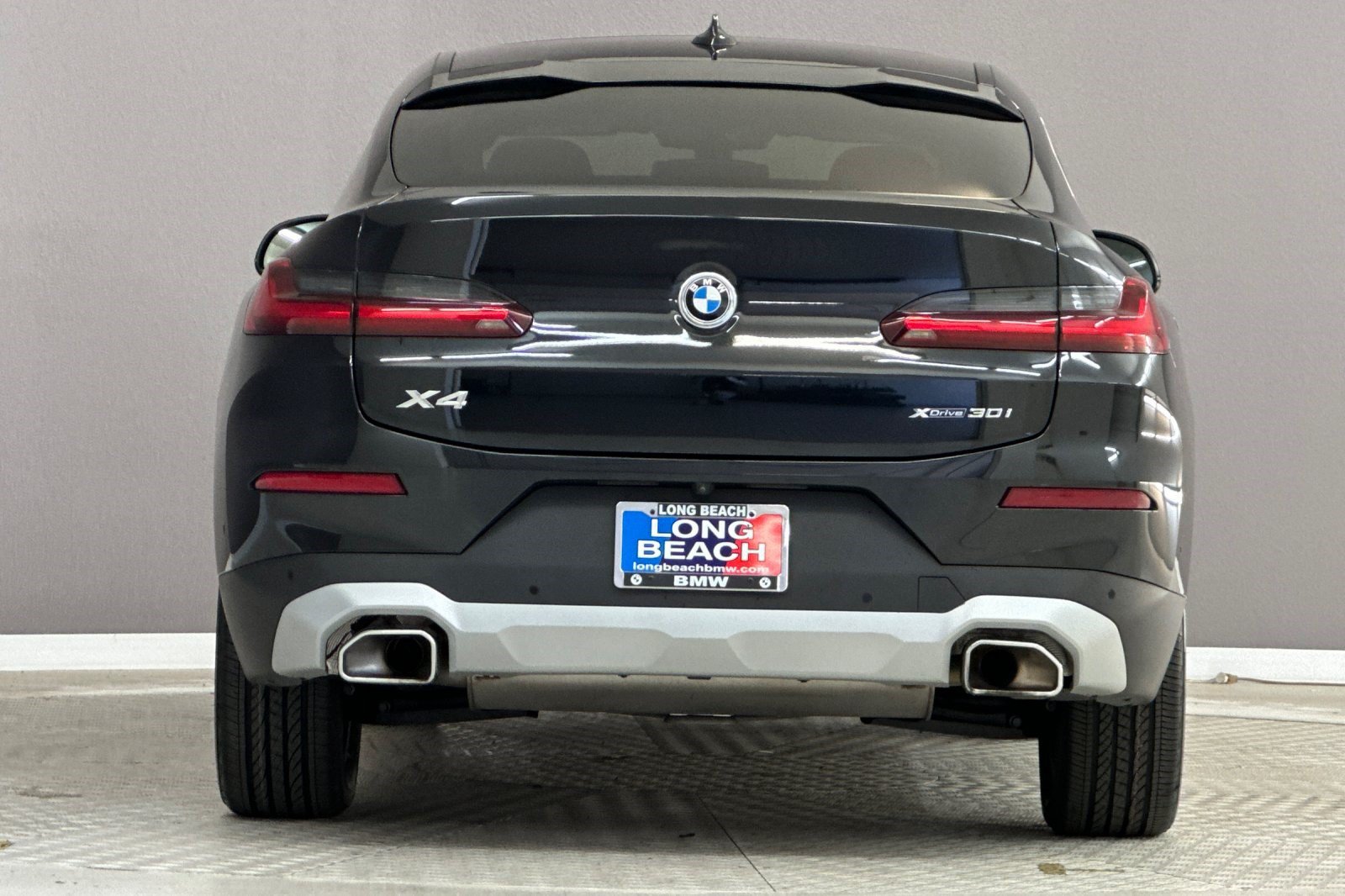 Used 2024 BMW X4 xDrive30i w/ Premium Package AWD/4WD image 9