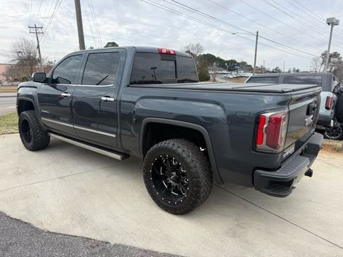 Used 2017 GMC Sierra 1500 Denali w/ Denali Ultimate Package image 9
