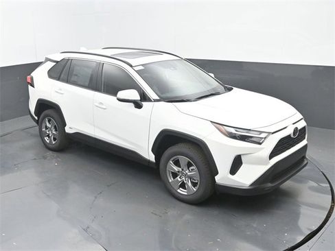 New 2025 Toyota RAV4 XLE w/ Convenience Package image 28