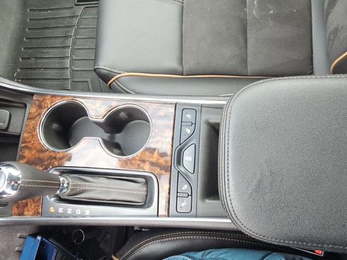 Used 2014 Chevrolet Impala LT w/ Premium Seating Package image 19