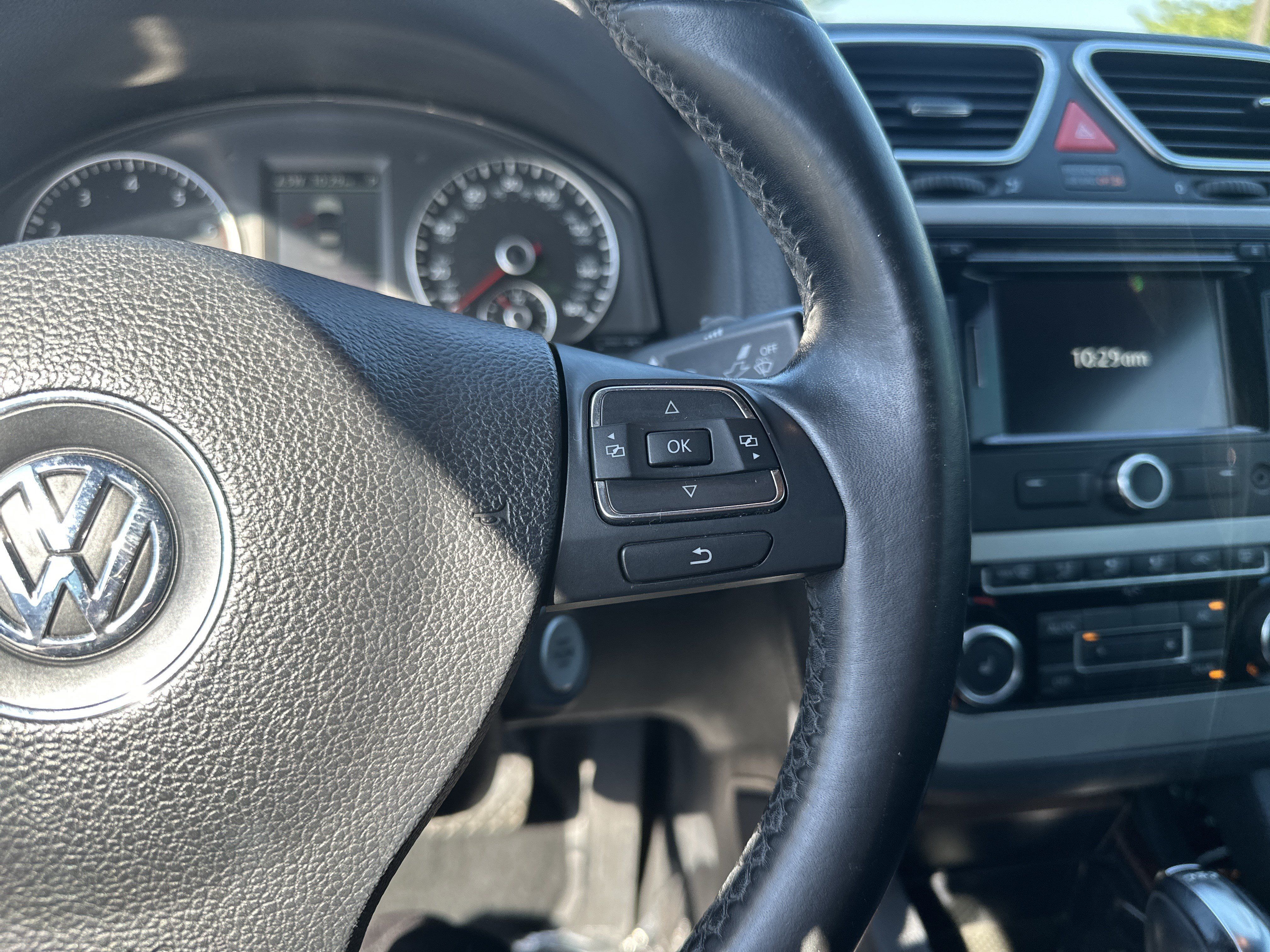 Used 2012 Volkswagen Eos Lux FWD image 20