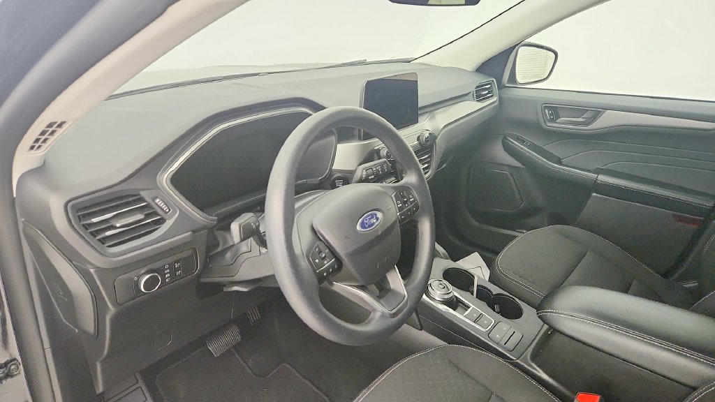 Used 2025 Ford Escape Active FWD image 13