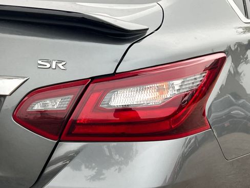 Used 2017 Nissan Altima 2.5 SR w/ Midnight Edition Package image 15