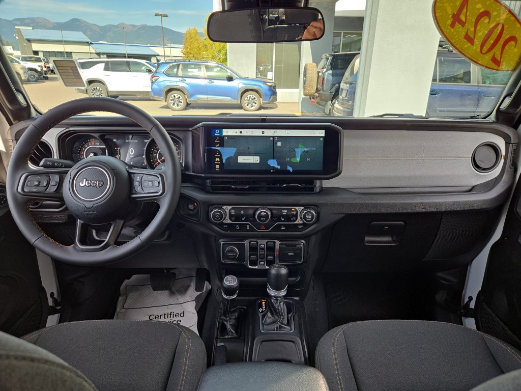 Used 2024 Jeep Gladiator Sport AWD/4WD image 17