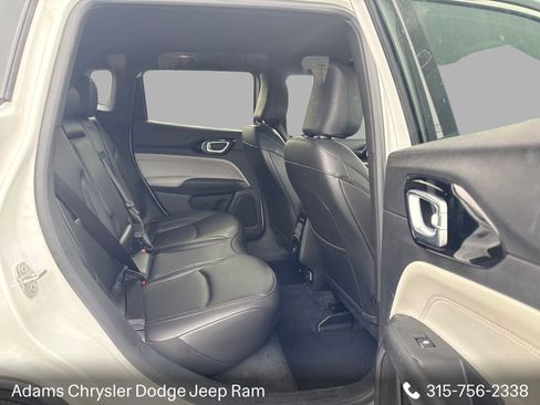 Used 2025 Jeep Compass Limited AWD/4WD image 12