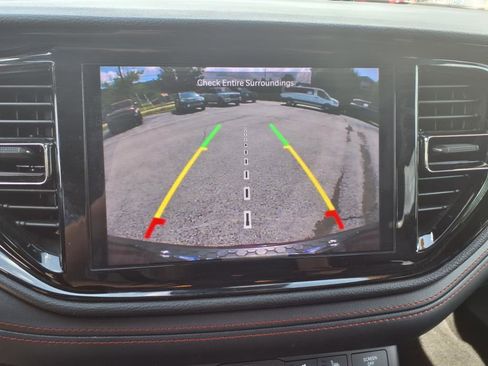 Used 2023 Dodge Durango GT image 19