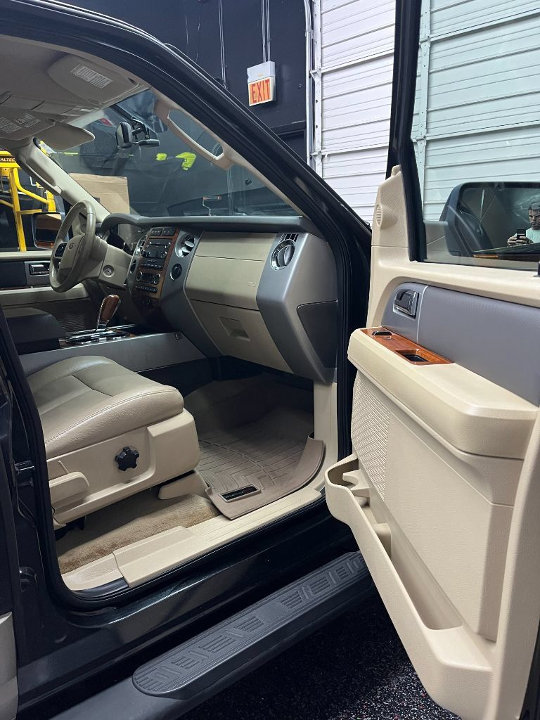 Used 2008 Ford Expedition Eddie Bauer AWD/4WD image 7