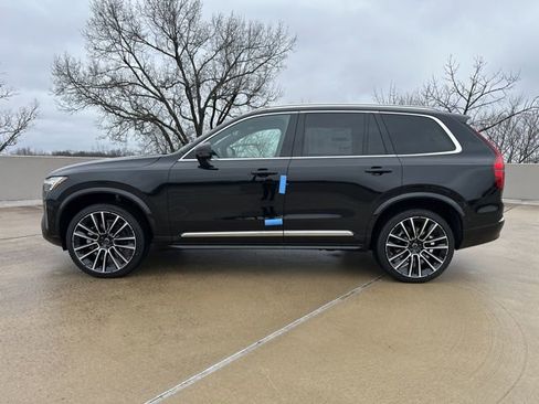 New 2026 Volvo XC90 B6 Plus w/ Protection Package Premier image 4