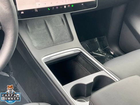 Used 2022 Tesla Model Y Performance AWD/4WD image 45