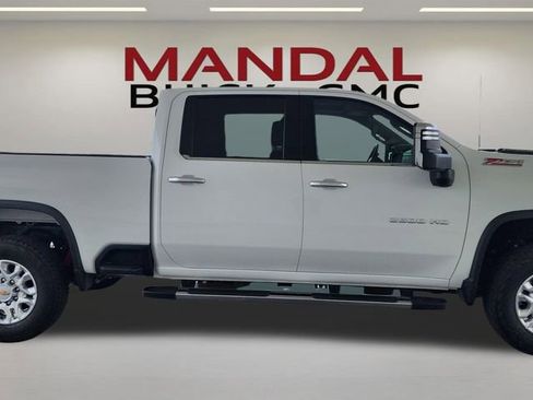 Used 2024 Chevrolet Silverado 2500 LTZ w/ LTZ Convenience Package AWD/4WD image 4