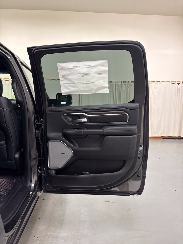 New 2027 RAM 1500 Laramie AWD/4WD image 29