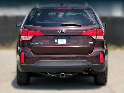 Used 2015 Kia Sorento LX FWD image 4