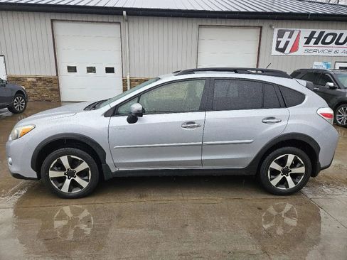 Used 2015 Subaru Crosstrek Touring image 8