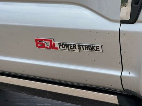 Used 2024 Ford F250 Limited w/ FX4 Off-Road Package image 10