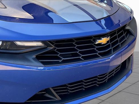 Used 2020 Chevrolet Camaro LT RWD image 28