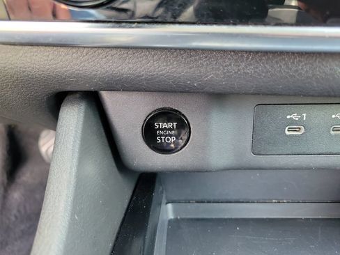 Used 2024 Nissan Rogue S FWD image 35