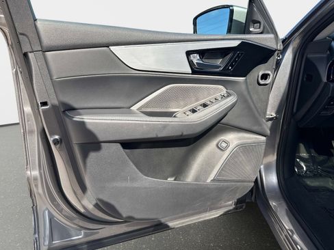 Used 2023 Acura MDX FWD w/ Technology Package image 17