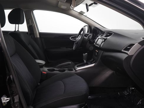 Used 2019 Nissan Sentra SV FWD image 11