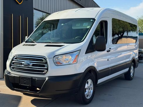 Used 2019 Ford Transit 350 XLT RWD image 2
