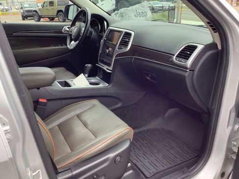 Used 2011 Jeep Grand Cherokee 70th Anniversary RWD image 36