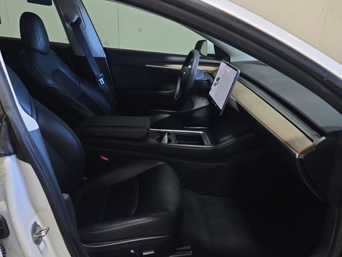 Used 2021 Tesla Model 3 Standard Range Plus RWD image 8