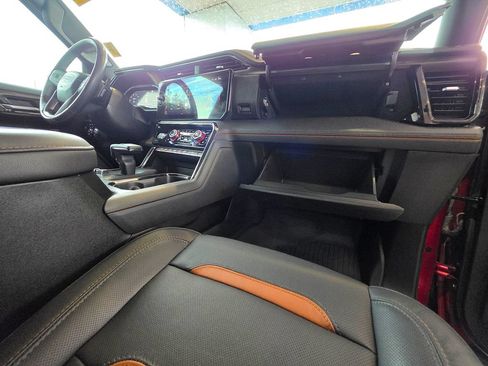 Used 2023 GMC Sierra 1500 AT4 w/ Technology Package AWD/4WD image 96