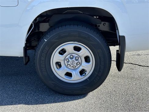 New 2026 Nissan Frontier S image 14