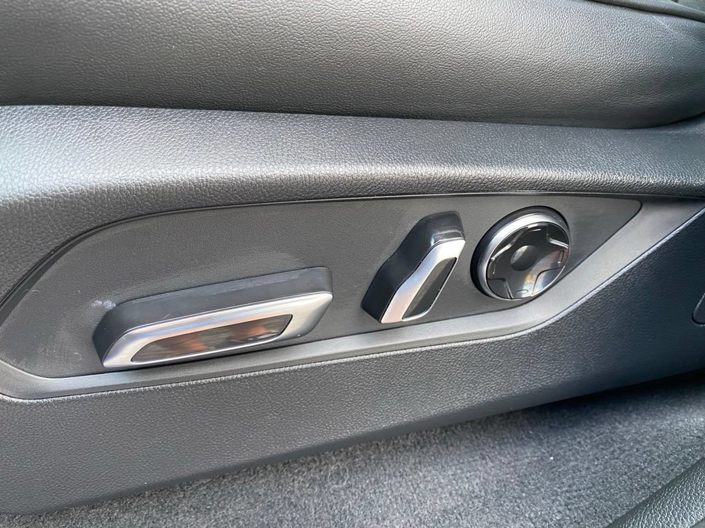 Used 2025 Acura MDX A-Spec AWD/4WD image 12