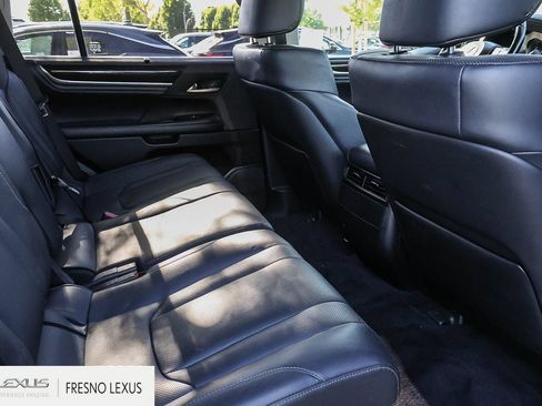 Used 2018 Lexus LX 570 4WD image 13