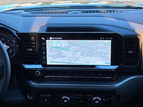 New 2026 GMC Sierra 1500 SLT w/ SLT Premium Plus Package image 4