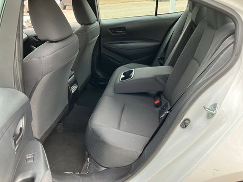 Used 2025 Toyota Corolla LE FWD image 8