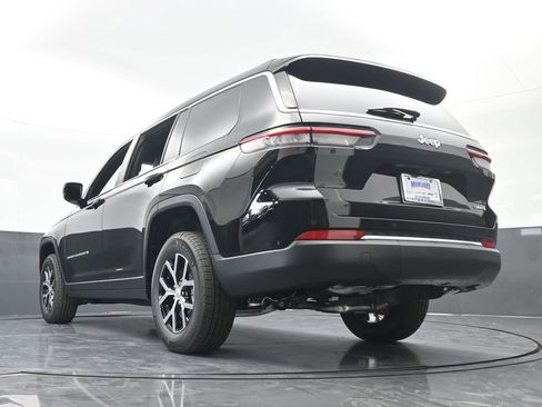 Used 2025 Jeep Grand Cherokee L Limited image 54