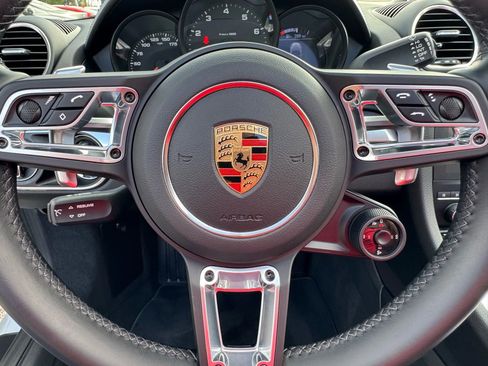 Used 2024 Porsche 718 Boxster w/ Sportdesign Package image 39
