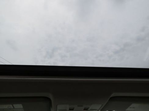 Used 2013 Toyota RAV4 XLE image 29