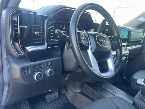 Used 2023 GMC Sierra 1500 SLE image 15