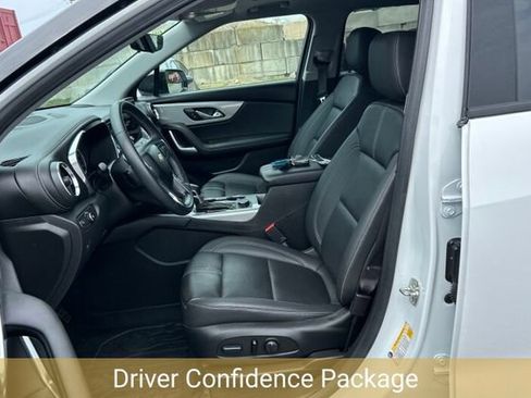 Used 2023 Chevrolet Blazer LT w/ Sound & Technology Package AWD/4WD image 3