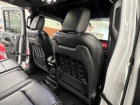 Used 2021 Jeep Wrangler Unlimited Rubicon AWD/4WD image 38