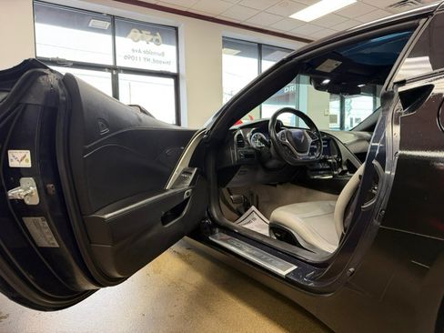 Used 2016 Chevrolet Corvette Stingray Coupe w/ Battery Protection Package RWD image 32