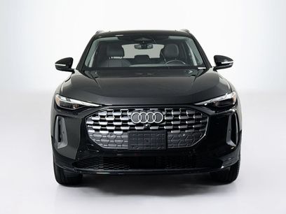 Used 2025 Audi Q5 Premium w/ Convenience Package