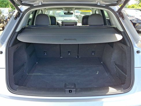 Used 2023 Audi Q5 2.0T Premium w/ Convenience Package AWD/4WD image 30