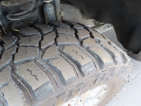 Used 2022 Ford F250 Lariat w/ Lariat Value Package image 12