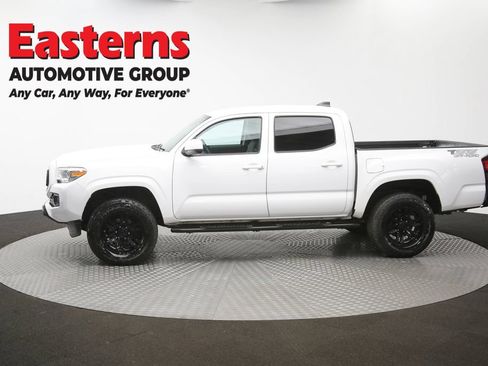 Used 2021 Toyota Tacoma SR AWD/4WD image 59