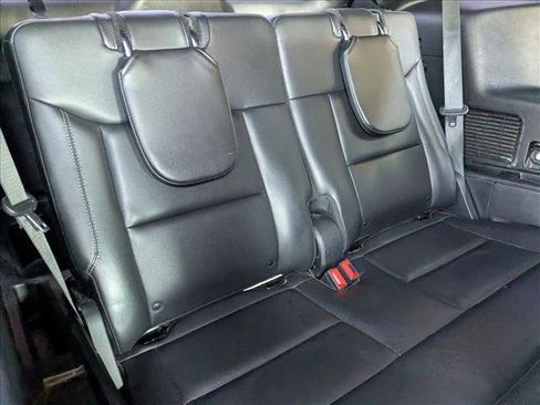 Used 2020 Ford Explorer XLT image 19