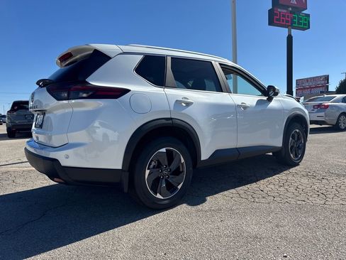 New 2026 Nissan Rogue SV w/ SV Premium Package image 6