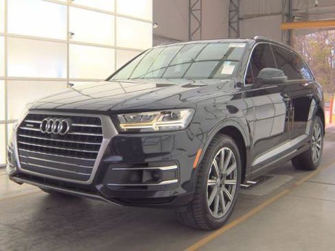 Used 2018 Audi Q7 3.0T Prestige image 2
