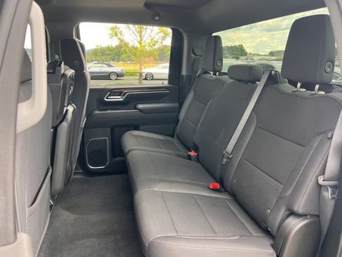 Used 2025 Chevrolet Silverado 2500 LT w/ Convenience Package AWD/4WD image 18