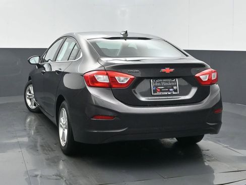 Used 2016 Chevrolet Cruze LT w/ Convenience Package FWD image 6